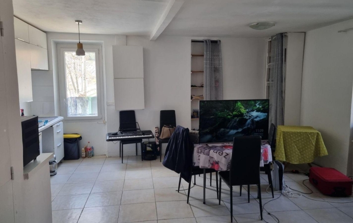 Réseau Immo-diffusion : Appartement P3  SEPTEMES-LES-VALLONS  57 m2 140 000 € 